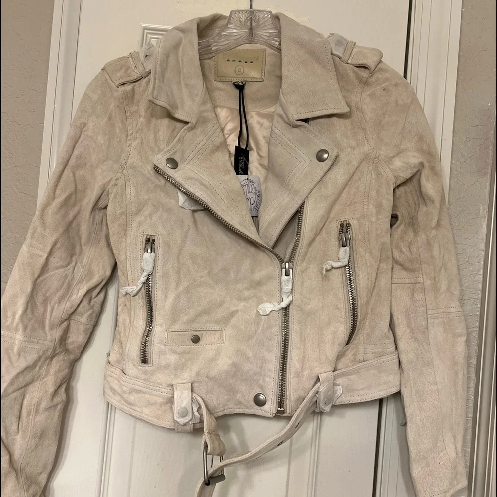 Blank NYC brand new with tags adorable leather jacket with cute buckle detail - Picture 4 of 13